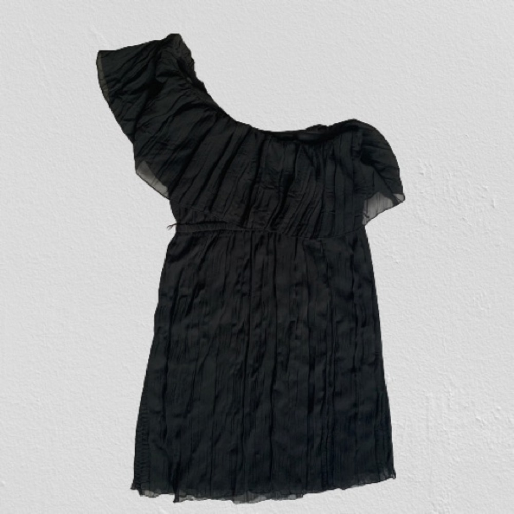 Crinkled One Shoulder Dress - Picture 5 of 6